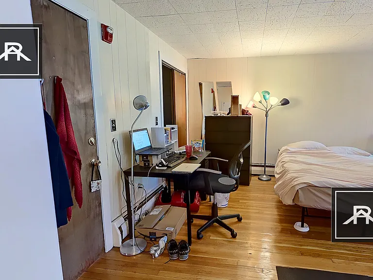 1066 Beacon St #8 — Photo 5