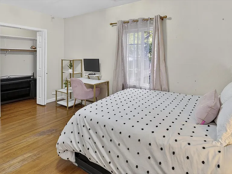 139 Grove Way #A — Photo 7