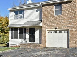 44 Oxford Rd, Wharton, NJ 07885