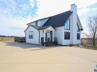 46766 302nd St, Beresford, SD 57004