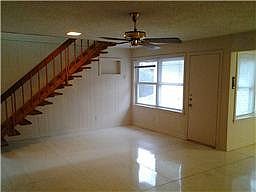 3rd image of 2910 Ashwood St