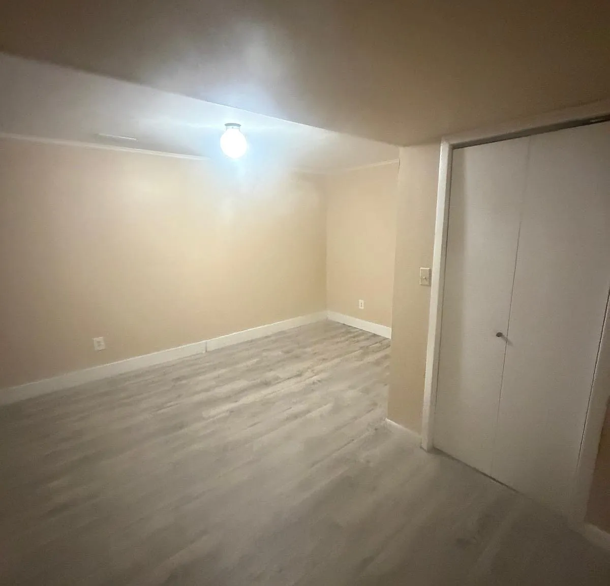 4 bed, 1904 sqft, $2,300 — Photo 2