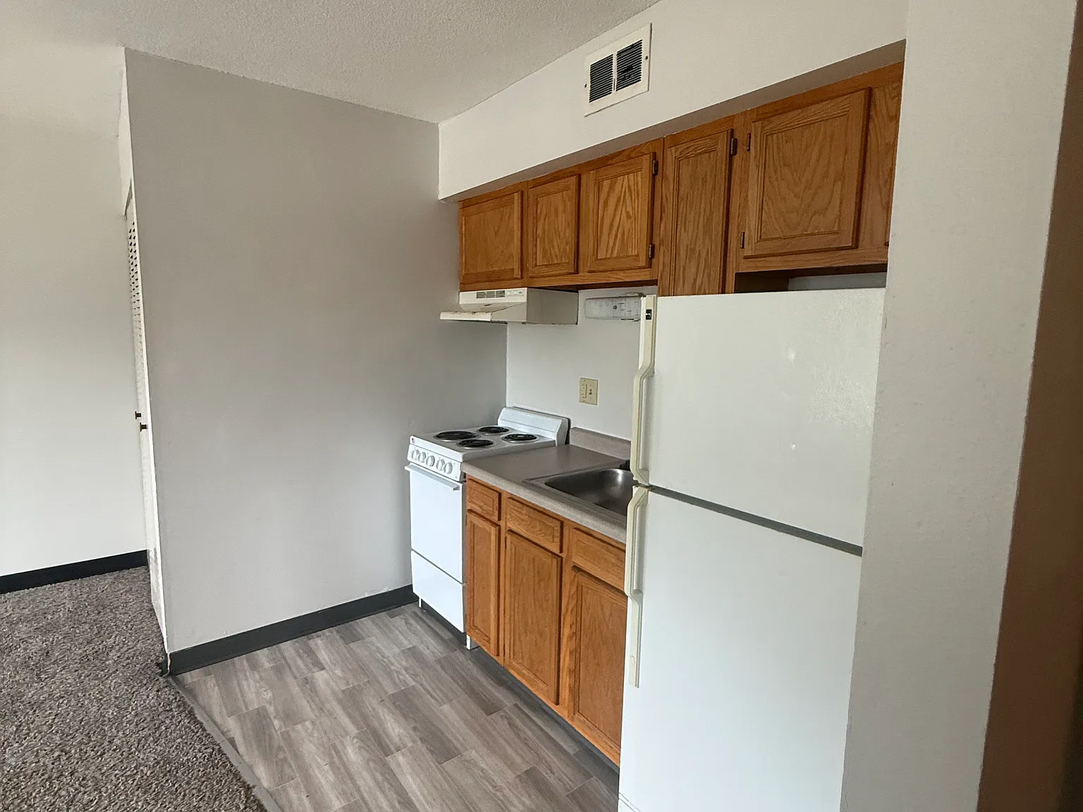1 bed, 700 sqft, $700 — Photo 2