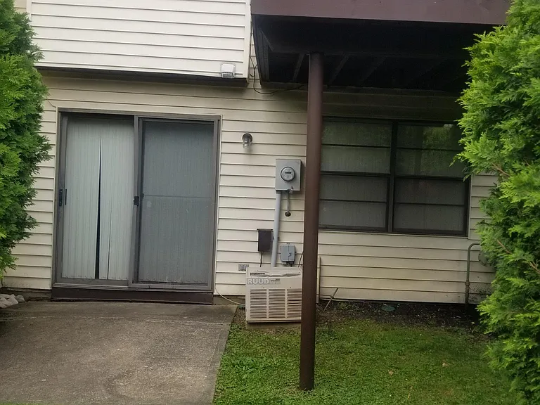 3801 N Oaks Blvd — Photo 38