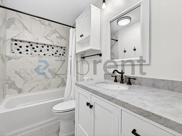 7011 Cottonwood Cir — Photo 30