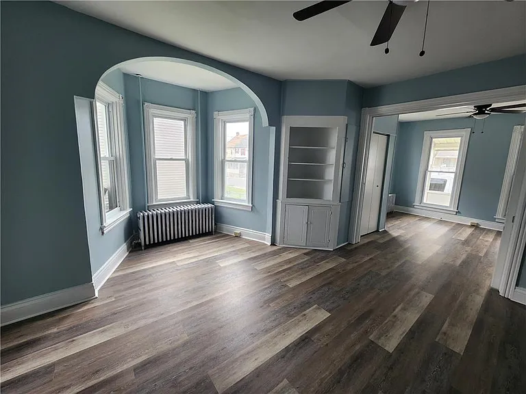 2347 Washington Ave #1 — Photo 2
