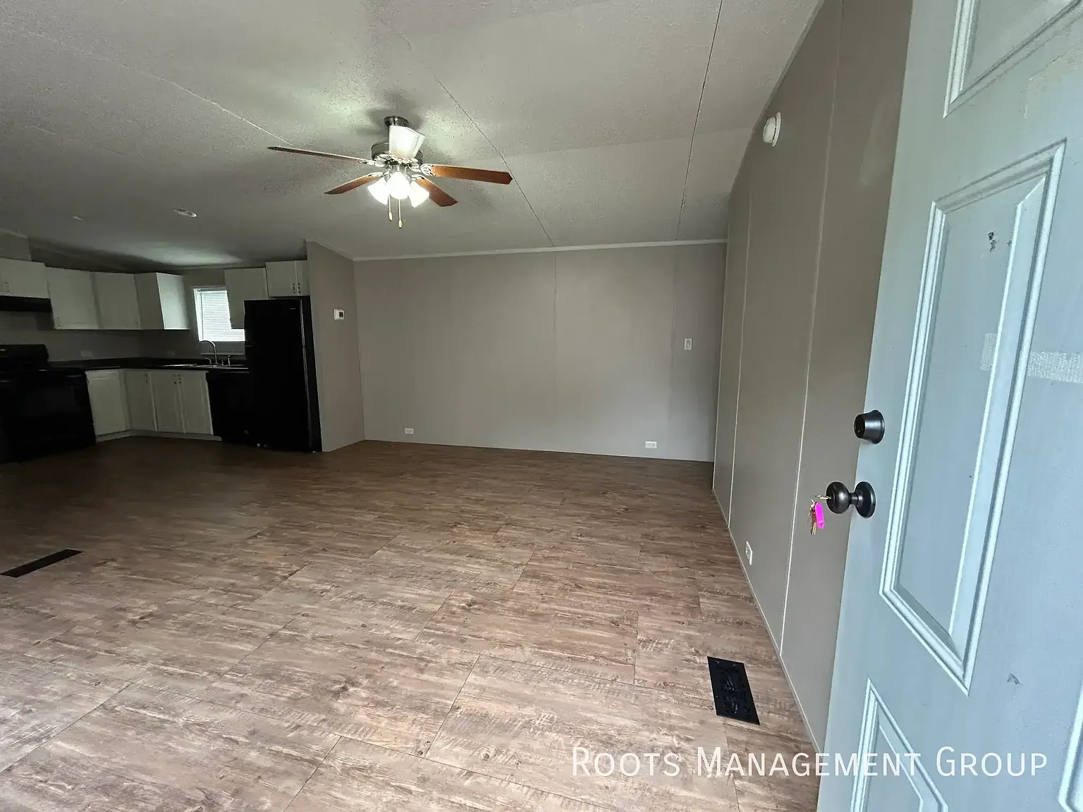3 Bed 2 Bath Home Available for Lease at Riviera Courts - Apply Now! — Photo 2