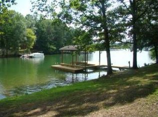 89 Dogwood Acre Rd, Moneta, VA 24121