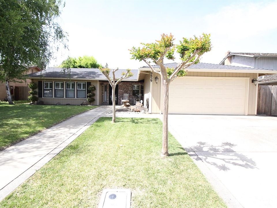 2nd image of 9859 Country Meadow Dr