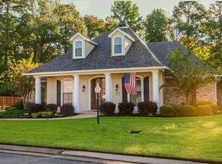 492 Grand Oaks Dr, Shreveport, LA 71106