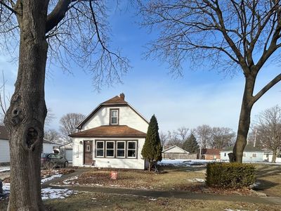 208 E Oak St, Chatsworth, IL, 60921