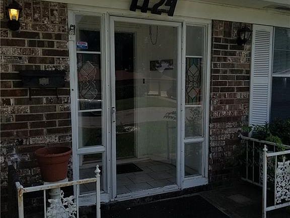 4th image of 7124 Corona Dr