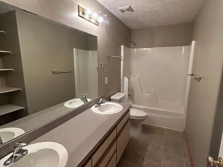 6630 Shadow Pines Pl — Photo 11