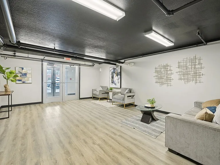 Somerset Place Apartments — Photo 23