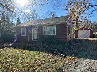 1207 Briarcliff Dr, Urbana, IL 61801