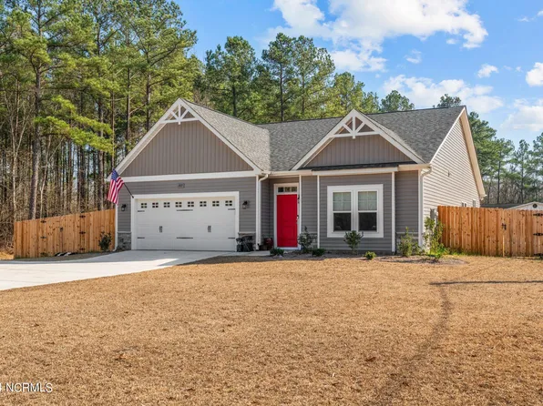 1825 Lakebay Road, Vass, NC 28394