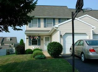 84 Red Stone Cir, Reinholds, PA 17569