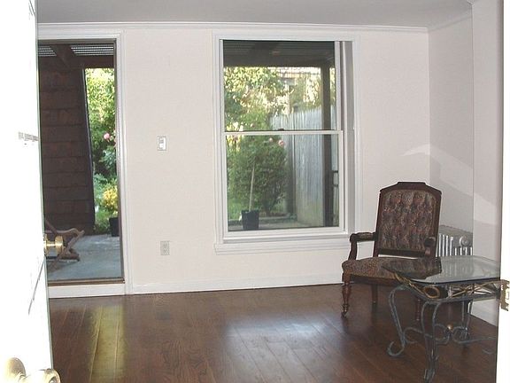 5th image of 15A 2nd St #1