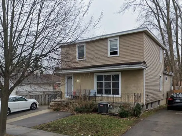 31 Langarth St W, London, ON N6J 1P3