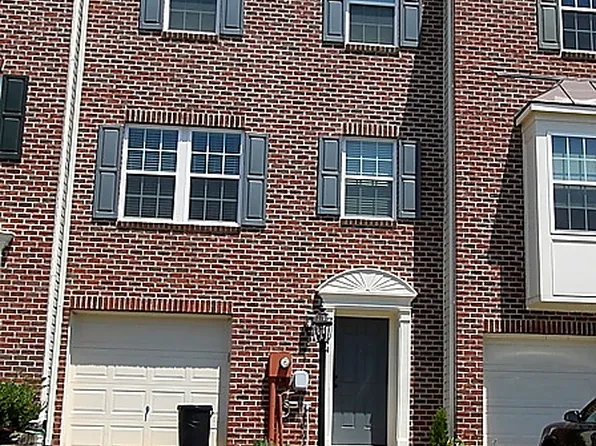 44 Don Quixote Dr, Charles Town, WV 25414
