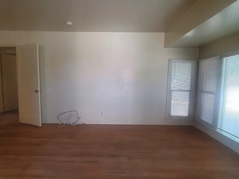 2032 Arden Dr W — Photo 6