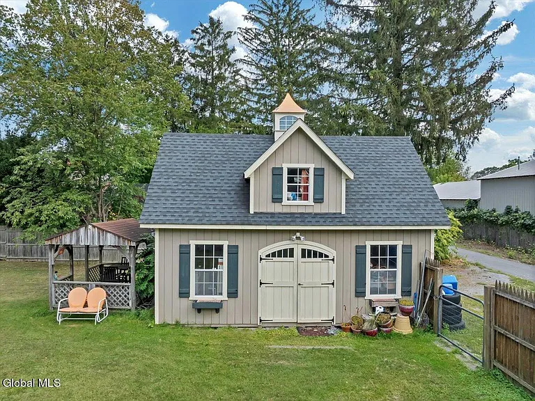 68 Marvin St — Photo 48