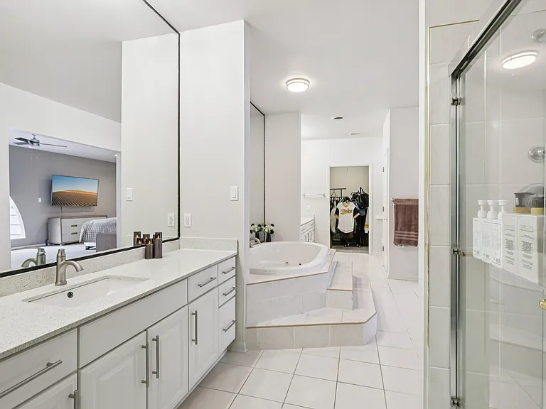 1397 Glencoe Ave — Photo 53
