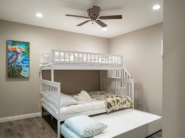 19101 E Ryals Ln — Photo 16