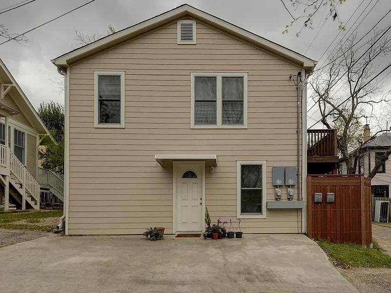 601 Bellevue Pl #D — Photo 3