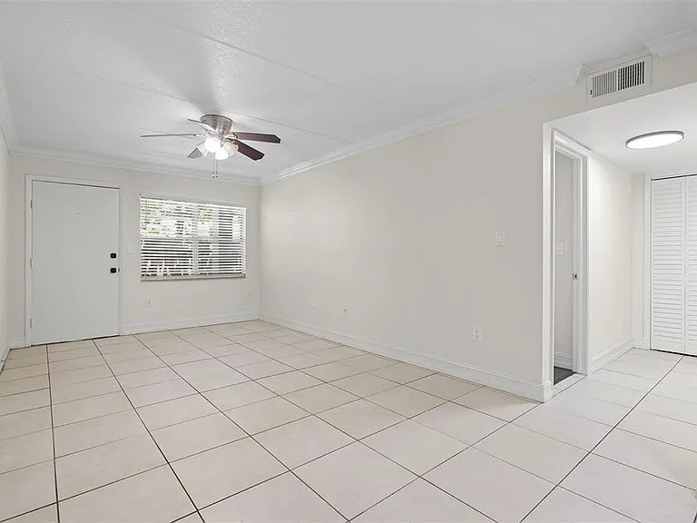 5221 Bayshore Blvd #11 — Photo 18