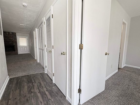 2nd image of 2917 Woodrich Dr APT D
