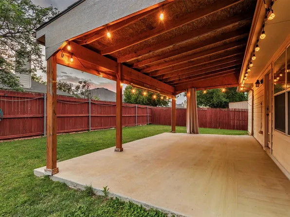 3709 Allison Dr, Denton, TX 76207