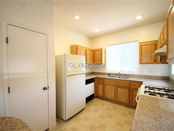 4th image of 9777 Villa Lorena Ave