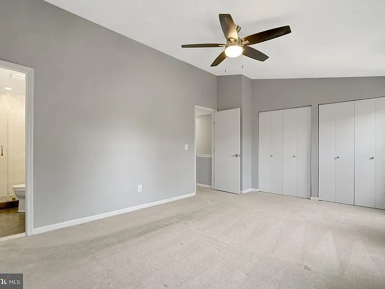 6063 Hydrangea Dr — Photo 24