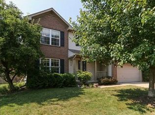 10560 Greenway Dr, Fishers, IN 46037
