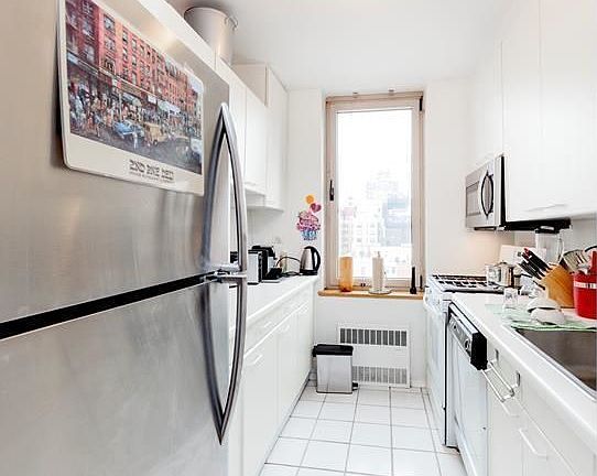 5th image of 200 E 89th St APT 10B
