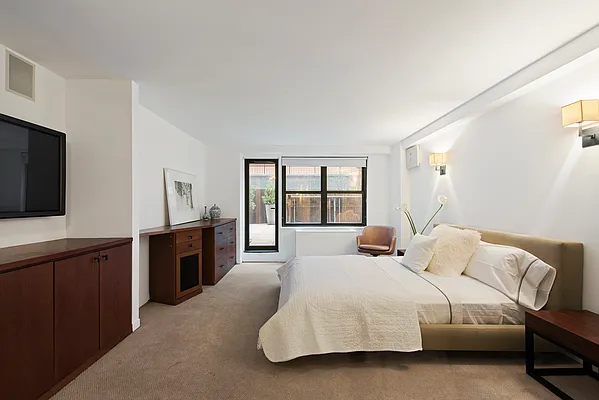 Rented by Compass | media 20