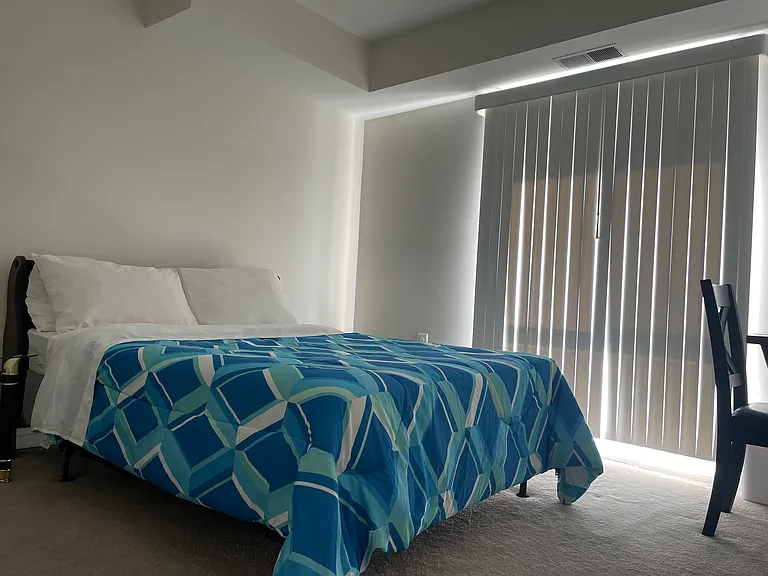 613 Center St — Photo 12