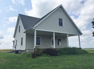 121 N 1950 East Rd, Rosamond, IL 62083