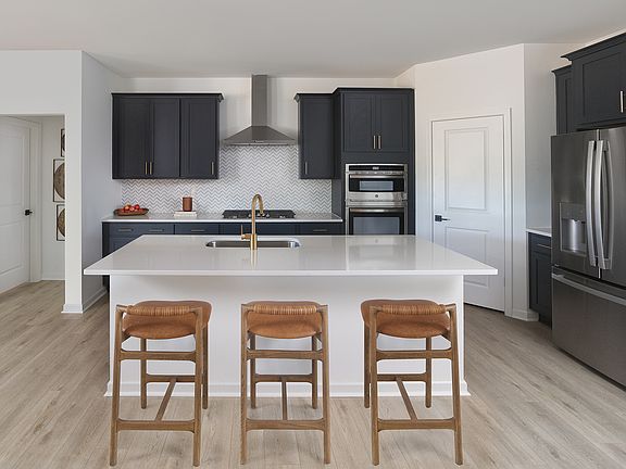 Crescent Mills - Macon Interior Image 2