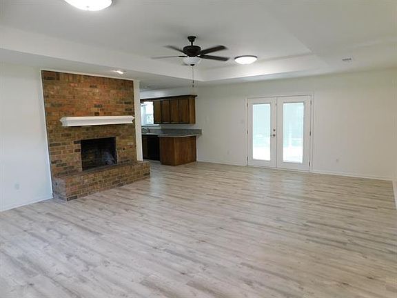 3rd image of 404 Fairmont Ave