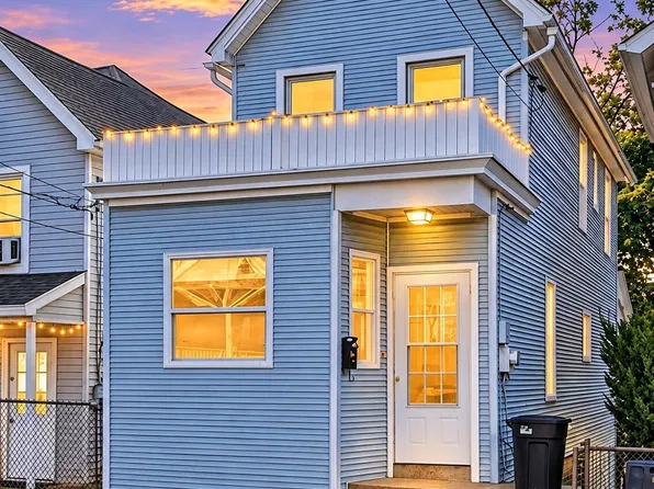 1615 1/2 Jackson St, Scranton, PA 18504