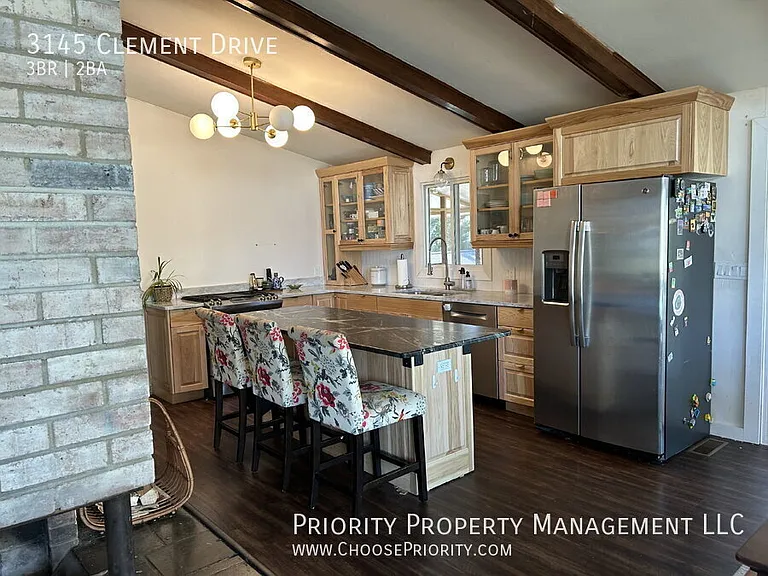 3145 Clement Dr — Photo 6