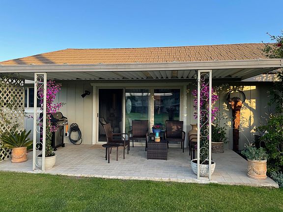 Golf Side Patio. Perfect for evening cocktails.