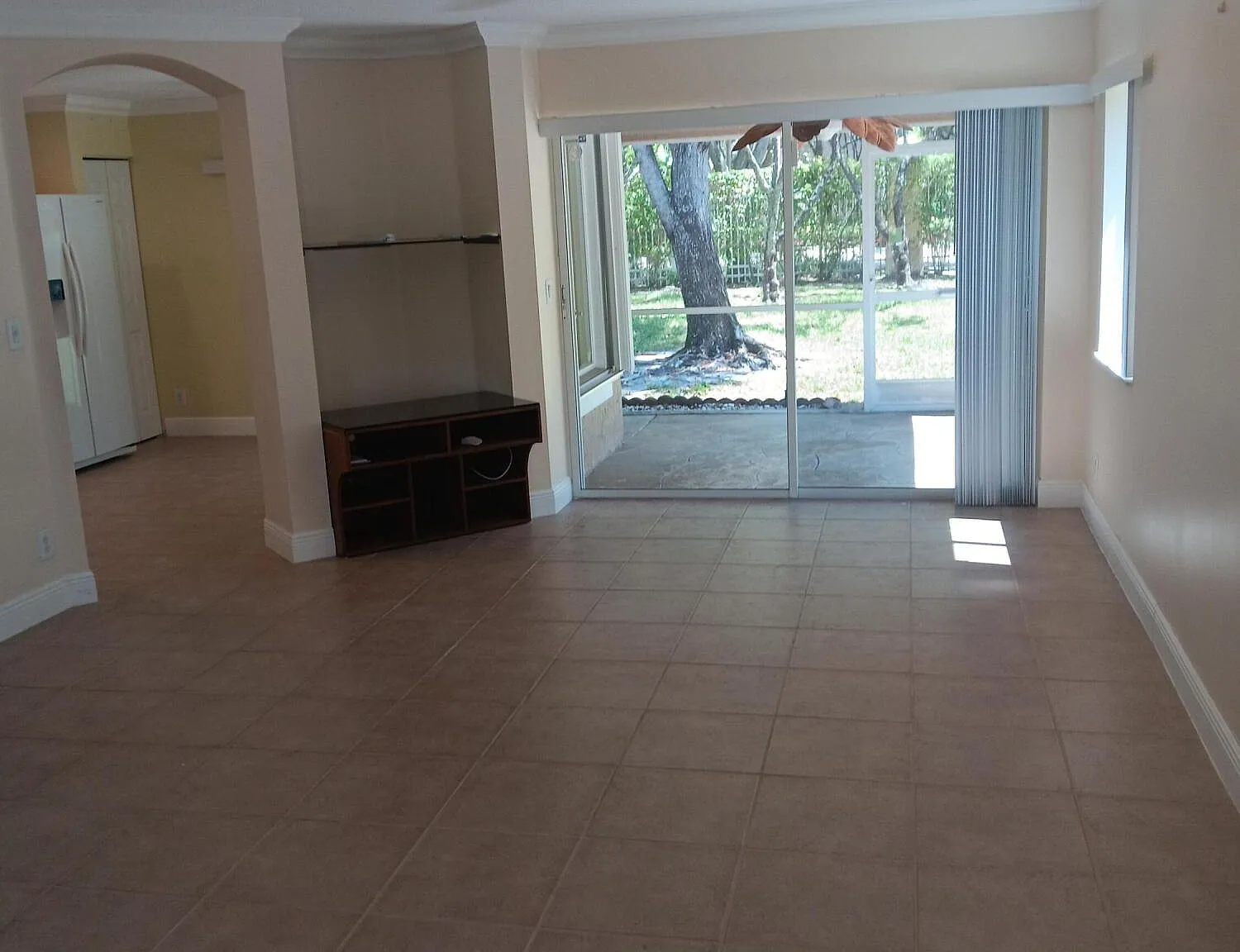 3 bed, 2.5 bath, 1628 sqft, $2,900 — Photo 4