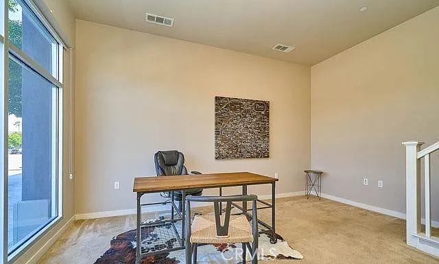 3 bed, 3.5 bath, 1857 sqft, $4,100 — Photo 3