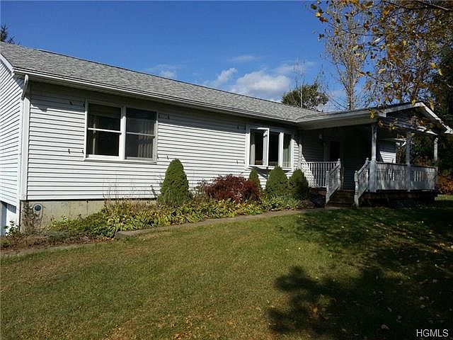 1st image of 400 Orchard Dr