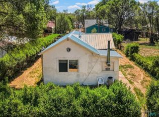 811 N 4th St, Raton, NM 87740