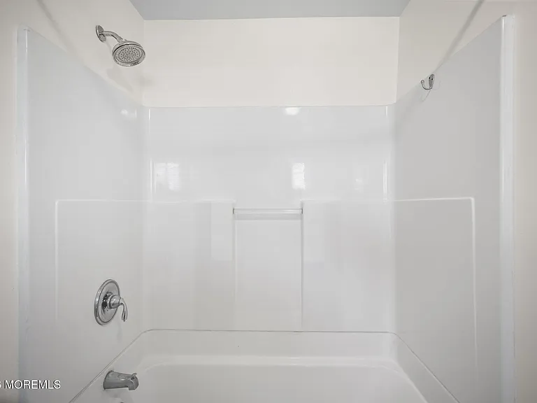 804 Nutswamp Rd #RED — Photo 20