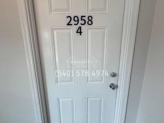 4th image of 2958 Locust Grove Ct #4
